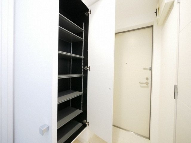 収納　同物件・別部屋の写真です