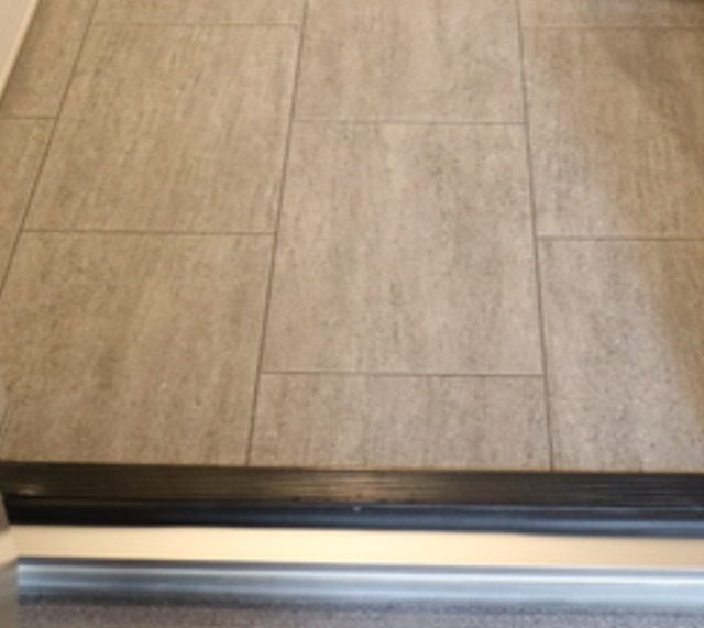 玄関　同仕様