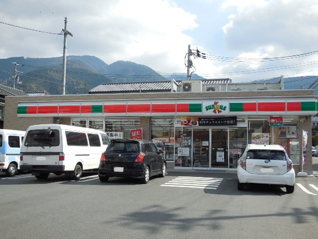 コンビニ　サークルK宇和島中央店（コンビニ）まで578m