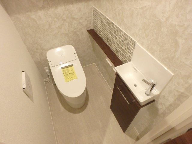 トイレ　落ち着いたトイレです