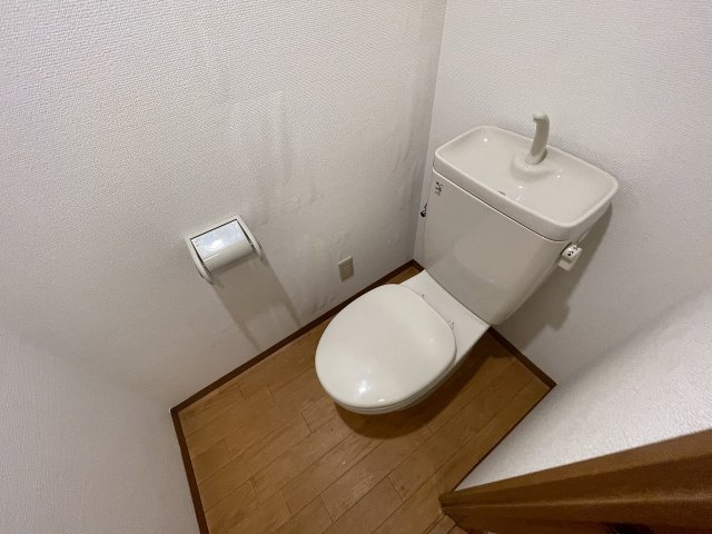 トイレ　コンパクトで使いやすいトイレです