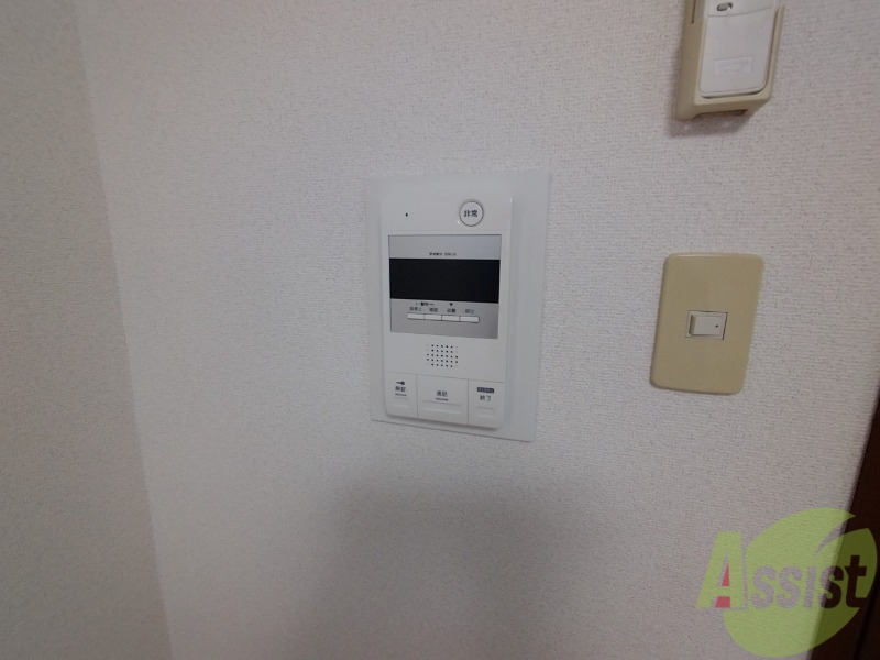 セキュリティ　ＴＶモニター付インターホンです。来客者の顔が見えるので安心！