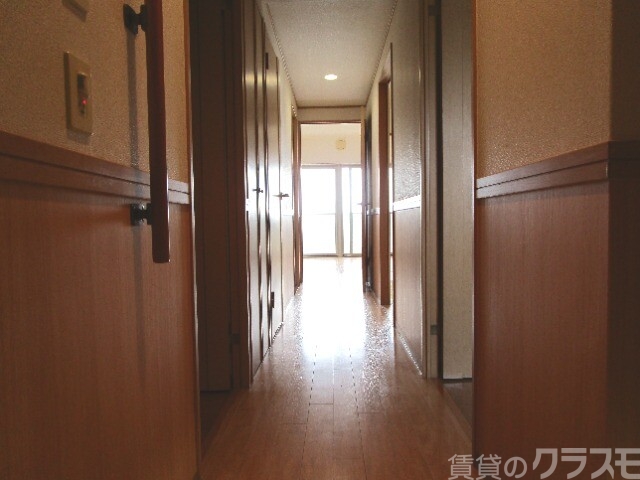 玄関　玄関からの眺めです。