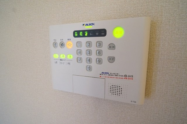 セキュリティ　参考写真（同物件別部屋です）
