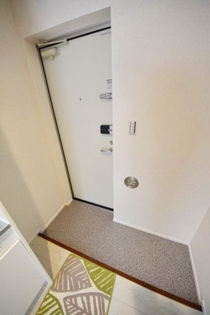玄関　★電子キー機能付きの玄関です★