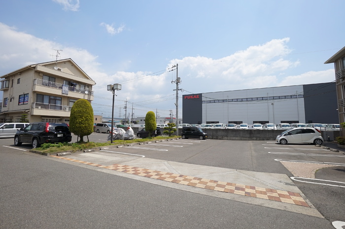 駐車場　駐車場