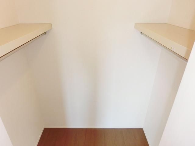 収納　★広々としたウォークインクローゼットです★