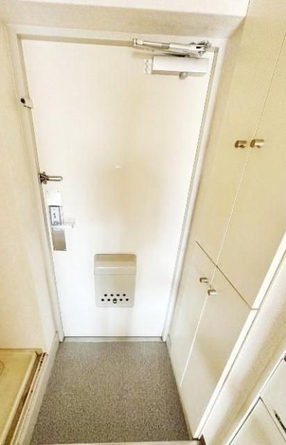 玄関　同仕様タイプ