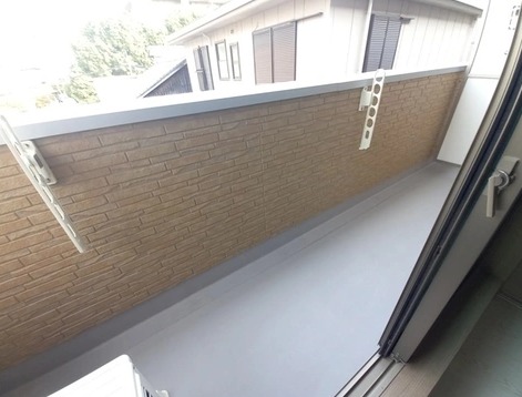 バルコニー　洗濯物はこちらへどうぞ。