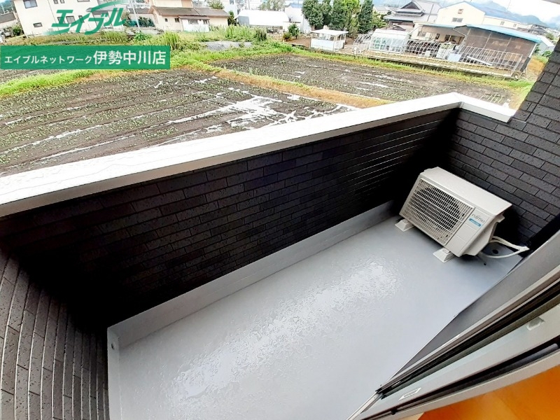 バルコニー　同型参考写真です