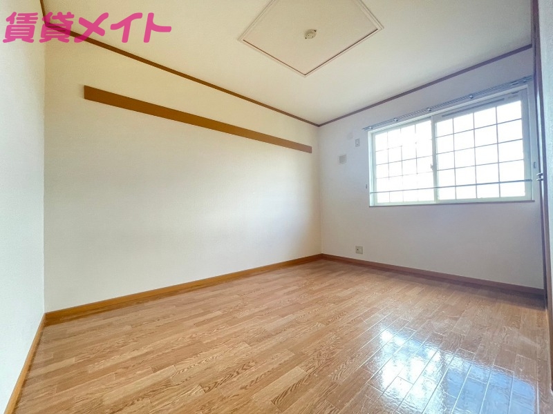 その他部屋・スペース　同物件別室反転写真