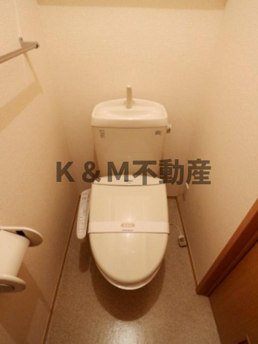 トイレ　落ち着いたトイレです