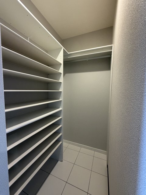 収納　※同型タイプの参考写真となります。