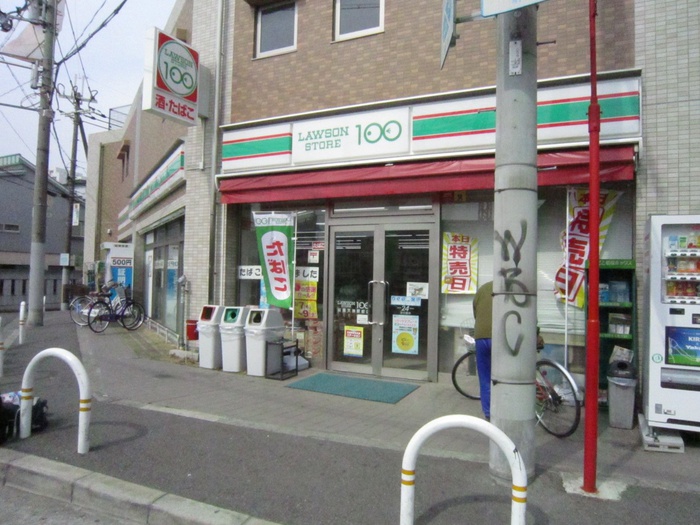 コンビニ　コンビニ（コンビニ）まで720m