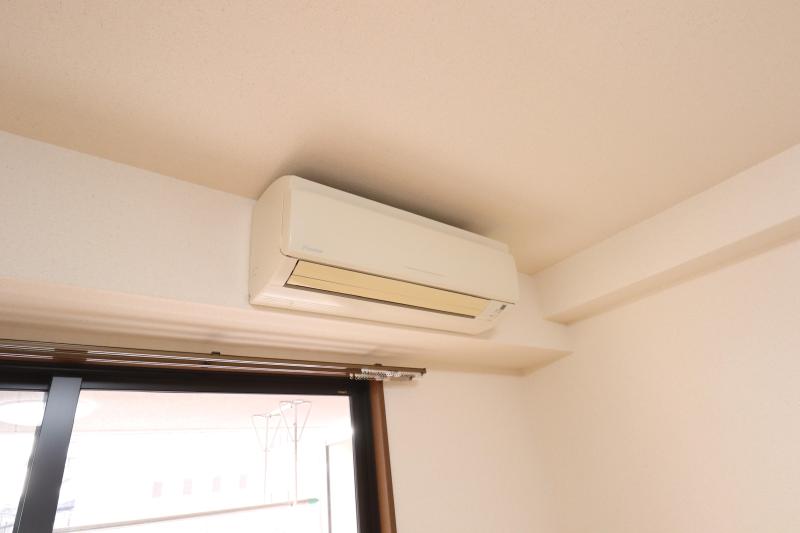 その他設備　洋室のエアコン