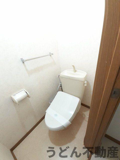 トイレ　うどん県のお部屋探しはうどん不動産へ うどんちゃんとLINE