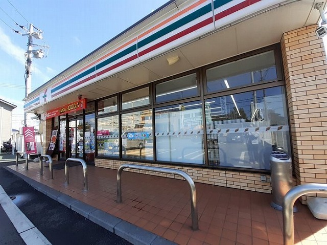 コンビニ　セブンイレブン（コンビニ）まで1000m