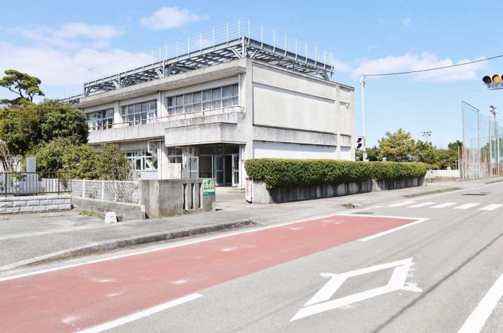 小学校　川内南小学校（小学校）まで1080m
