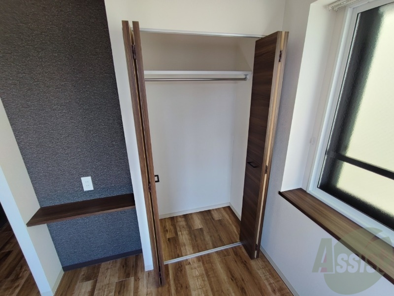 収納　寝室の収納です。部屋がすっきり片付きます。