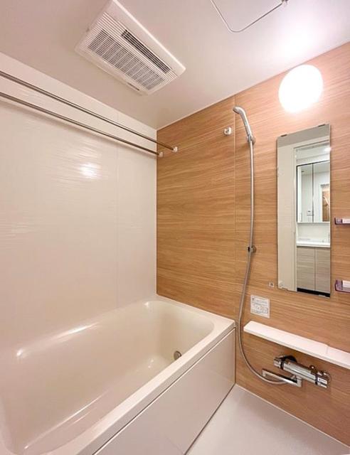 バス・シャワールーム　※写真は同タイプ住戸です。