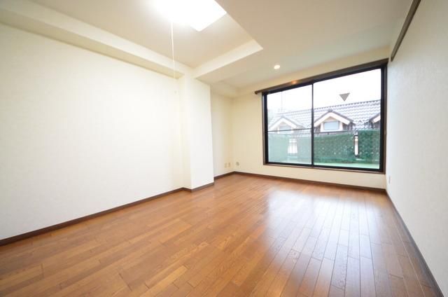 その他部屋・スペース　☆洋室6帖☆