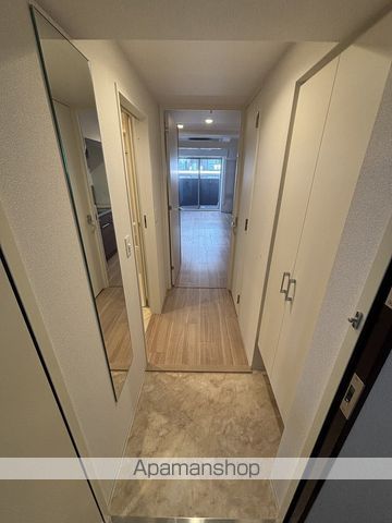 地下鉄谷町線 谷町四丁目駅 徒歩4分 15階建 築1年の玄関写真