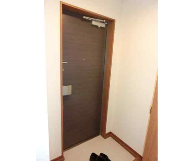 玄関　収納もある玄関です