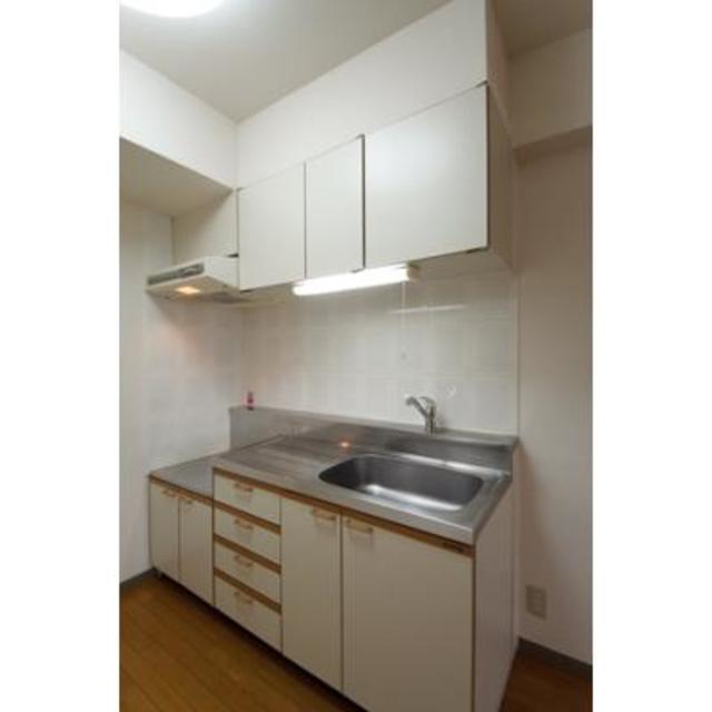 キッチン　※写真は同タイプ住戸です。