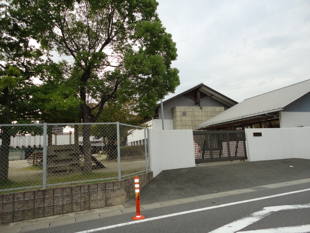 幼稚園・保育園　暁幼稚園（幼稚園・保育園）まで290m