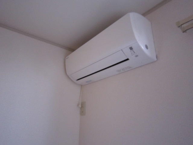 その他設備　エアコン１基