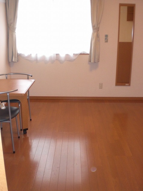 居室・リビング　家具付きのお部屋