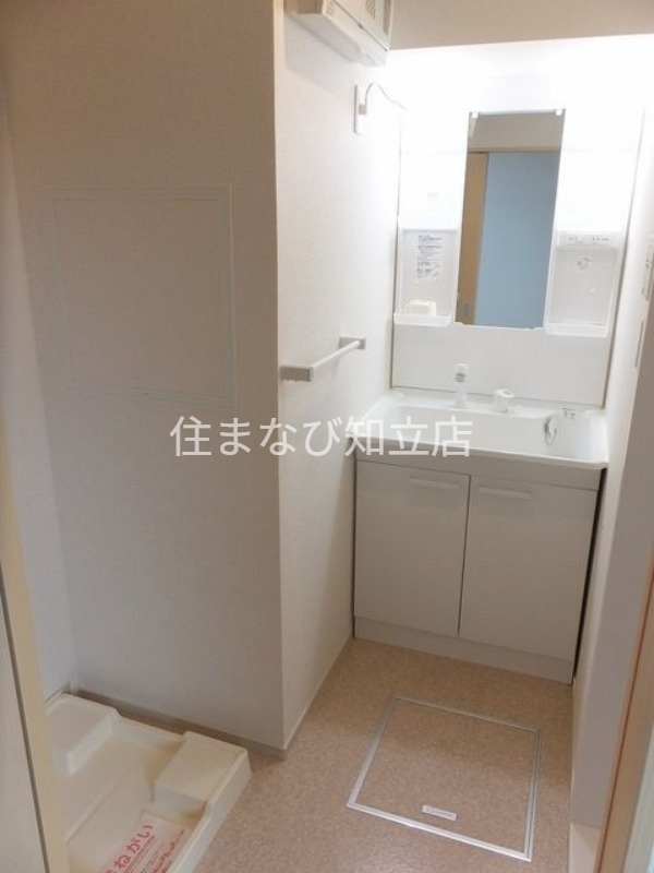洗面設備　同型タイプ