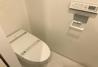 トイレ　※同タイプの別のお部屋です。