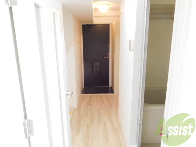 玄関　廊下もあり玄関開けてお部屋が丸見えになりません