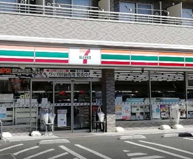 コンビニ　セブンイレブン東川口店（コンビニ）まで324m