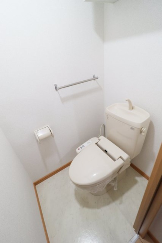 トイレ　図面と現状に相違がある場合には現状を優先