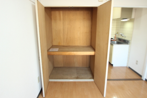 収納　※別部屋の写真です