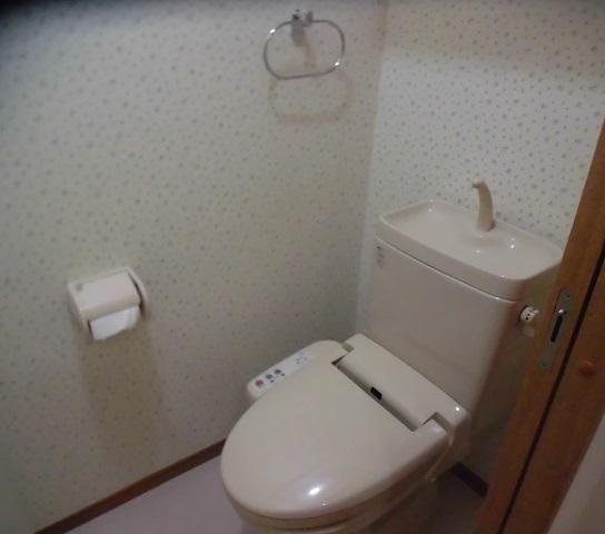 トイレ　ウォシュレット付です