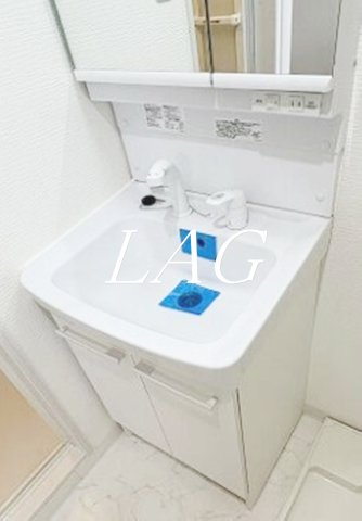 洗面設備　独立洗面台です。