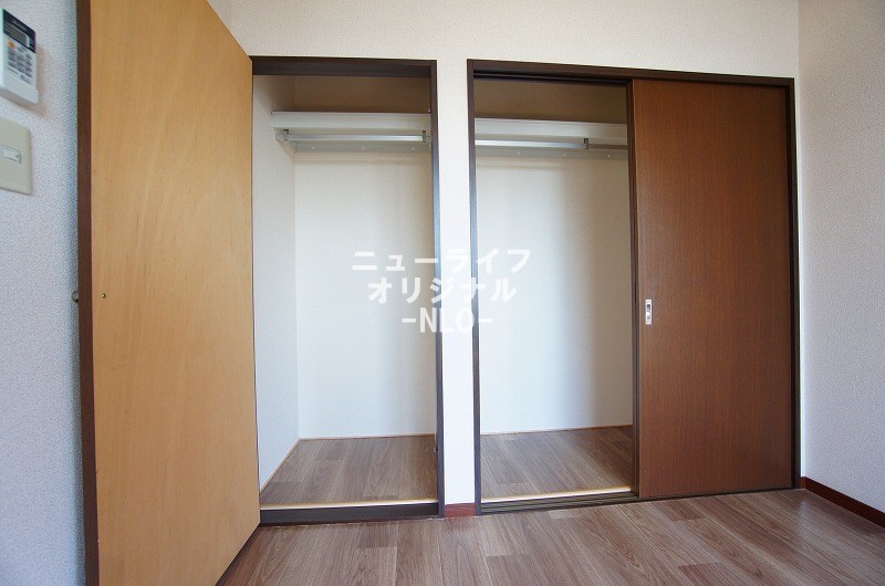 収納　衣類や荷物をすっきり収納できるクローゼット