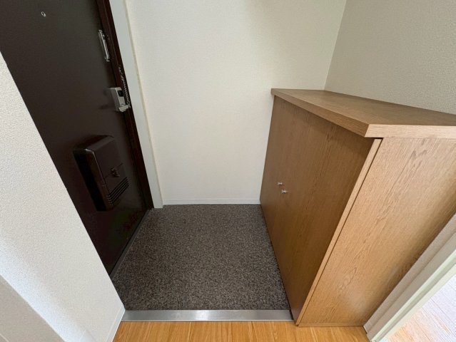 玄関　レスカール白金
