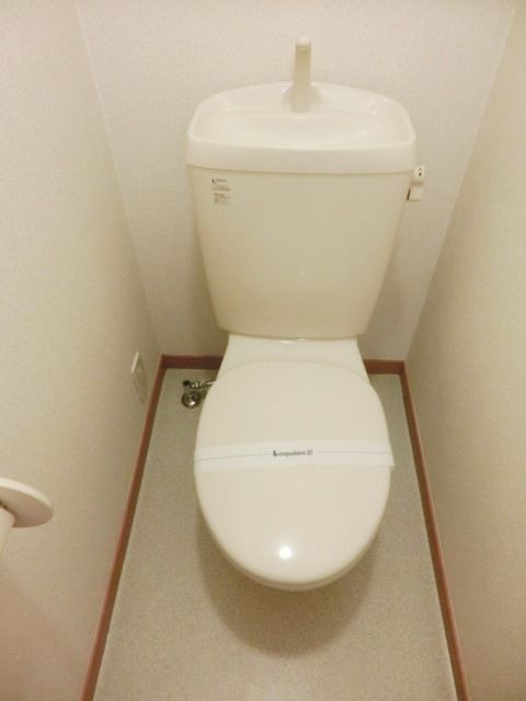 トイレ　清潔感のあるトイレです