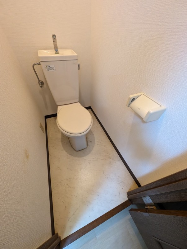 トイレ　シャワートイレ