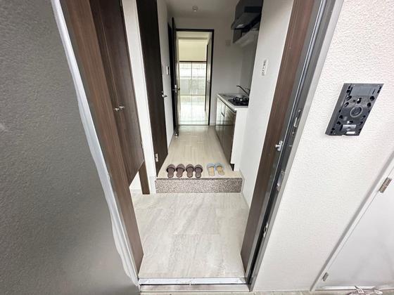 玄関　※別部屋の写真です