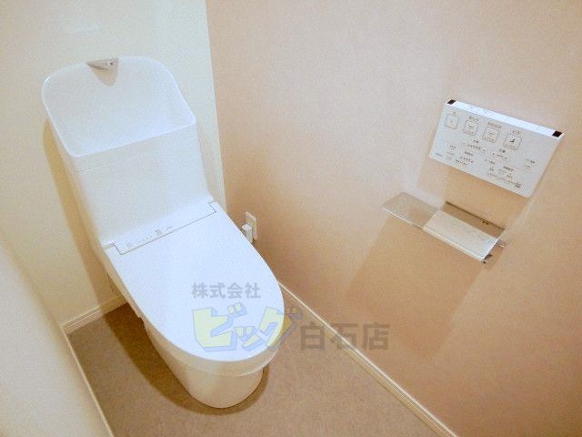 トイレ　ウォシュレット完備しています♪