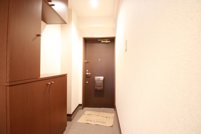 玄関　※別号室の参考写真です※