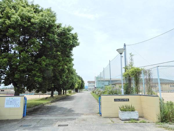 中学校　河合中学校（中学校）まで2210m