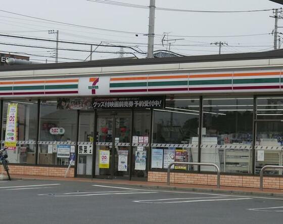 コンビニ　セブンイレブン柏高柳駅西店（コンビニ）まで429m
