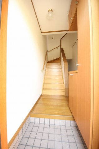 玄関　落ち着いた玄関です