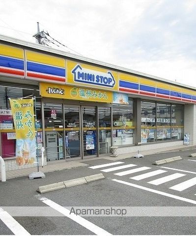 コンビニ　ミニストップ（コンビニ）まで500m